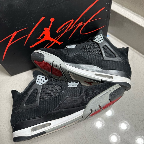 AIR JORDAN 4 RETRO SE - Picture 2 of 7